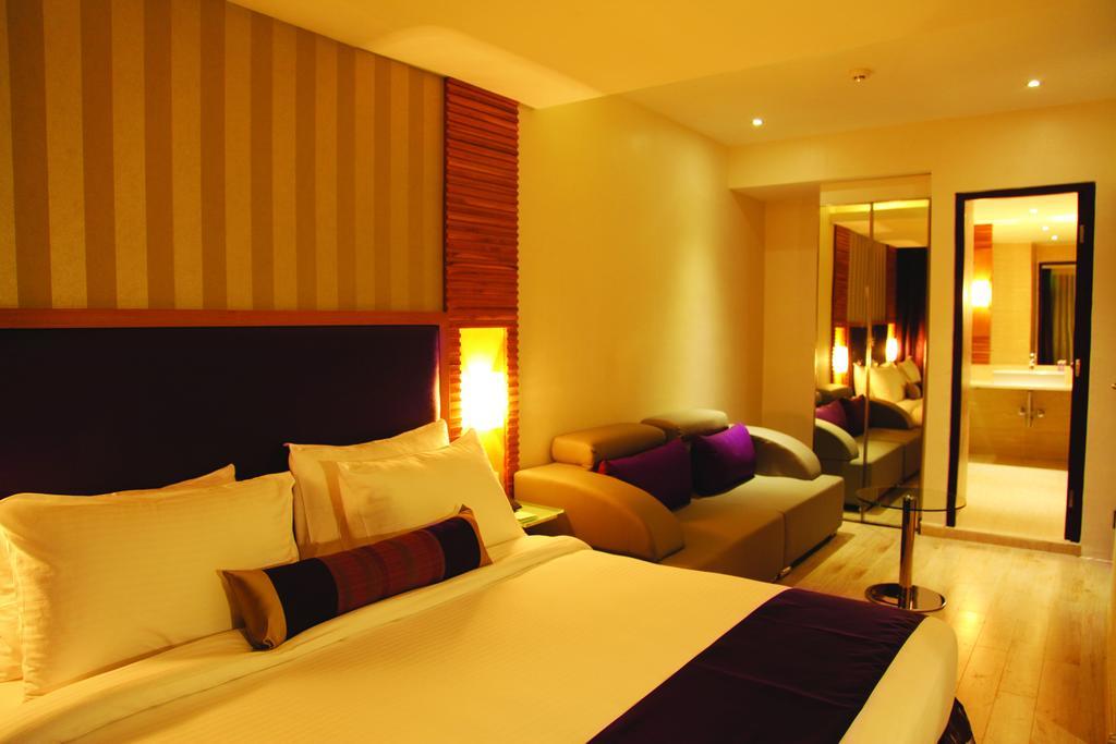Hotel The Purple Leaf Hyderabad